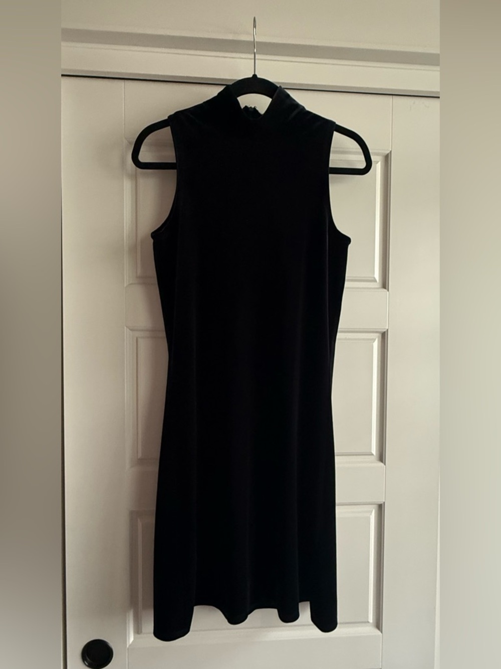 Sleeveless Mock Neck Black Velvet Women’s Dress